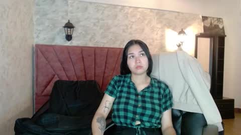 Snapshot of adaira31 chatting on 11-19-25, 04:45 Adaira online show from 11-19-25, 04:45