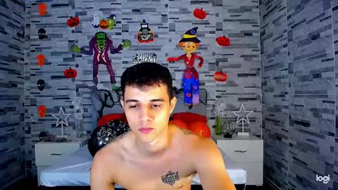 adam hot11 online show from 10-08-25, 09:34