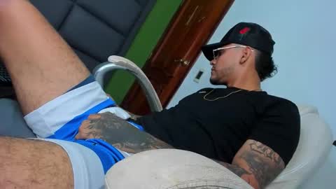 Snapshot of adam_killian chatting on 12-03-25, 12:07 adam_killian online show from 12-03-25, 12:07