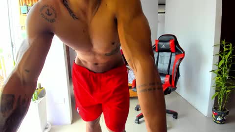 Adam Valencia online show from 11-06-25, 04:30