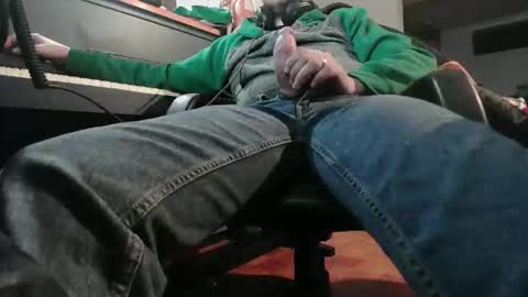 Snapshot of adamk3 chatting on 02-08-26, 06:50 Adam and Logan online show from 02-08-26, 06:50