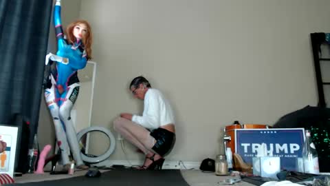 Snapshot of adamseve777 chatting on 01-31-25, 07:40 TaylorSexbot online show from 01-31-25, 07:40