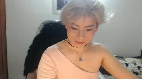 adan_romanoff online show from 10-25-25, 05:48