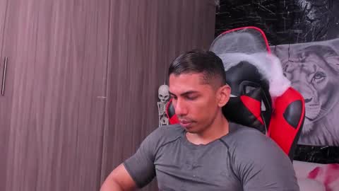 Adan Sin online show from 10-18-25, 04:08