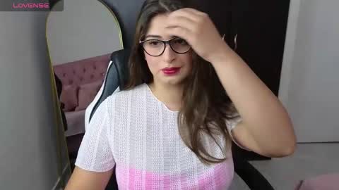 Snapshot of adara_lennox chatting on 10-10-25, 09:14 ADARA online show from 10-10-25, 09:14