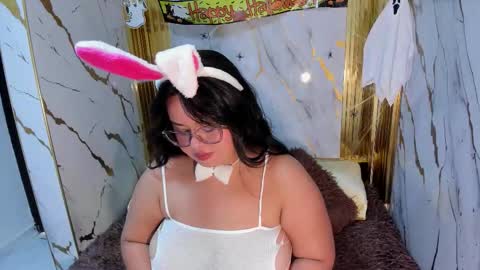 Snapshot of adara_sweet20 chatting on 10-31-25, 06:53 adara_sweet20 online show from 10-31-25, 06:53