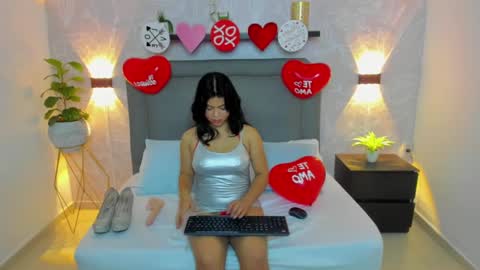 A D A R N A online show from 02-15-25, 02:47