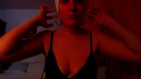 amy        online show from 02-03-26, 11:43