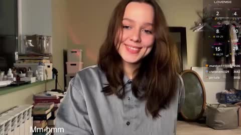 Snapshot of addy_moon chatting on 11-05-25, 04:51 Addy online show from 11-05-25, 04:51