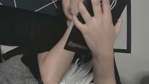 Snapshot of adeelinee chatting on 12-04-24, 08:18 Ade online show from 12-04-24, 08:18