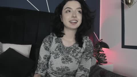 Snapshot of adeelinee chatting on 12-11-24, 11:10 Ade online show from 12-11-24, 11:10