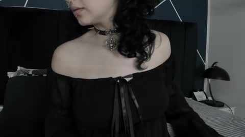 Snapshot of adeelinee chatting on 02-20-25, 07:41 Ade online show from 02-20-25, 07:41