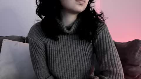 Snapshot of adeelinee chatting on 03-07-25, 08:11 Ade online show from 03-07-25, 08:11