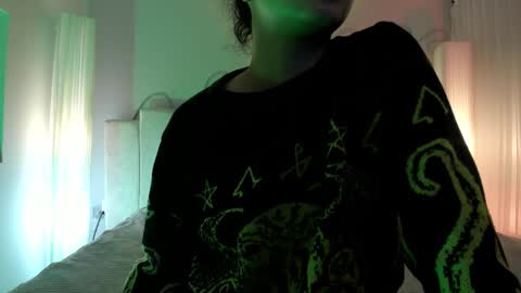 Snapshot of adeelinee chatting on 03-11-25, 07:58 Ade online show from 03-11-25, 07:58