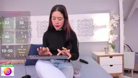 Adela Worsth online show from 10-14-25, 01:12