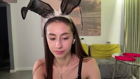 Snapshot of adelaidethilges chatting on 02-26-26, 07:46 Stella online show from 02-26-26, 07:46