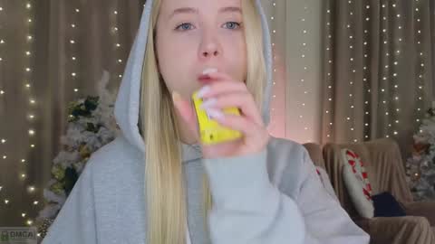 Adele online show from 12-27-24, 06:20