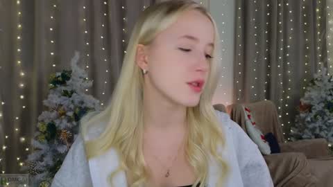 Adele online show from 12-29-24, 06:38