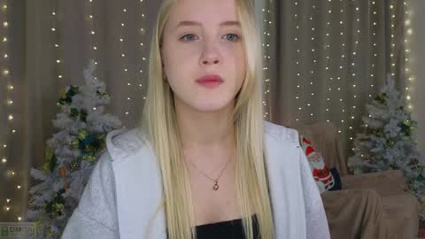 Adele online show from 01-04-25, 09:41