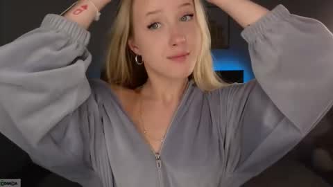 Snapshot of adele_armas chatting on 03-15-26, 08:48 Adele online show from 03-15-26, 08:48