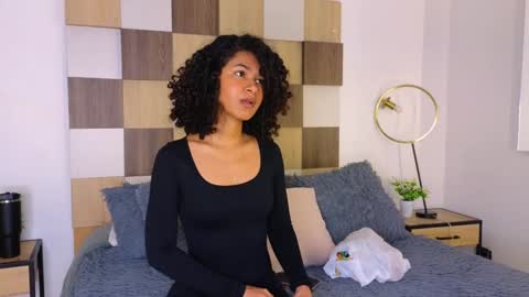 Snapshot of adele_carter_ chatting on 01-12-25, 06:16 Andrea online show from 01-12-25, 06:16