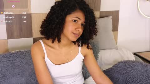 Snapshot of adele_carter_ chatting on 01-22-25, 05:59 Andrea online show from 01-22-25, 05:59