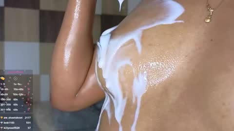 Snapshot of adele_carter_ chatting on 03-12-25, 06:00 Andrea online show from 03-12-25, 06:00