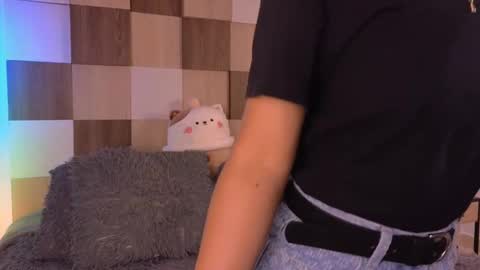 Snapshot of adele_carter_ chatting on 10-08-25, 01:42 Andrea online show from 10-08-25, 01:42