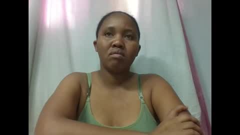 adelealy online show from 11-19-25, 04:45