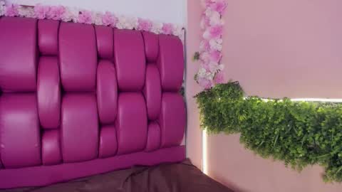 Snapshot of adelefoxx chatting on 10-29-25, 02:41 AdeleFoxx online show from 10-29-25, 02:41