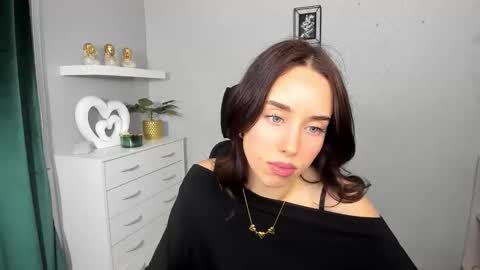 Snapshot of adelesolo chatting on 02-20-26, 06:26 Adele online show from 02-20-26, 06:26