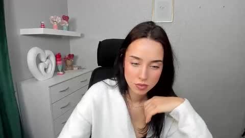 Adele online show from 03-20-26, 06:29