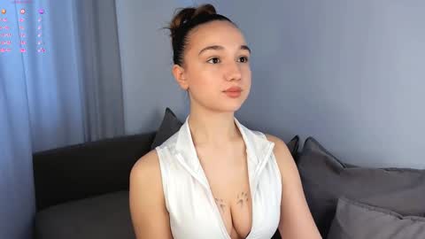 adelexx_zll online show from 02-21-26, 04:46