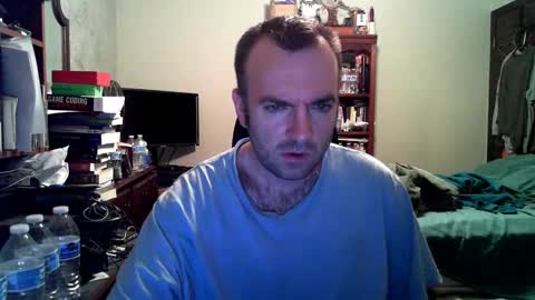 Snapshot of adelhi20 chatting on 09-29-25, 04:06 adelhi20 online show from 09-29-25, 04:06