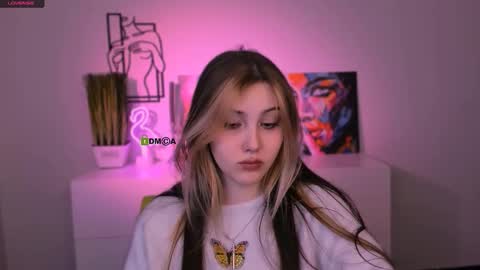 all three for u online show from 11-24-25, 05:40