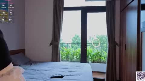 Snapshot of adelia_ntmu chatting on 10-25-25, 01:24 Adelia online show from 10-25-25, 01:24