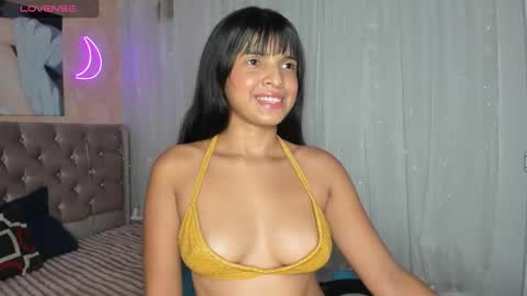 Adeline online show from 09-21-25, 11:06