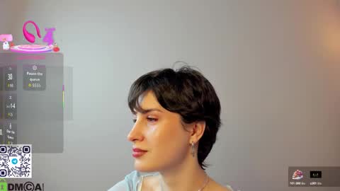 Adeline Perle online show from 09-19-25, 01:07