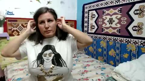 Larisa online show from 10-12-25, 09:41