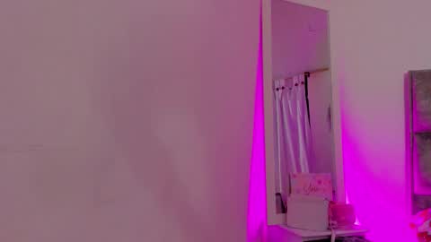   online show from 11-19-25, 01:05