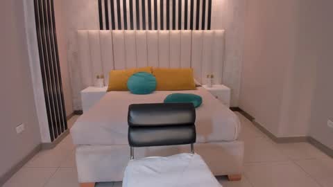 Snapshot of adharadonnet chatting on 01-10-25, 10:06 Adhara online show from 01-10-25, 10:06