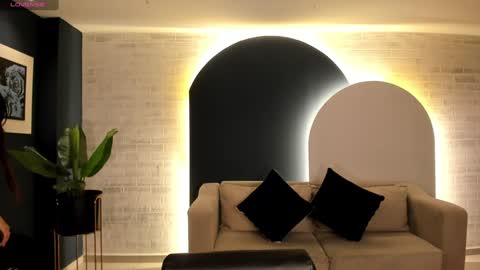 Snapshot of adharadonnet chatting on 01-18-25, 03:53 Adhara online show from 01-18-25, 03:53