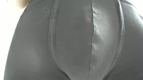 Snapshot of adi2019 chatting on 12-02-24, 12:40 adi2019 online show from 12-02-24, 12:40