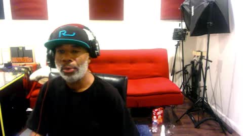 adick_ting online show from 11-18-25, 10:41