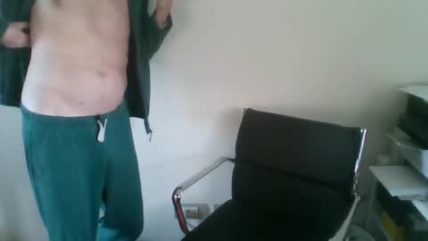 Snapshot of adj71 chatting on 02-20-26, 04:18 ADJ777 online show from 02-20-26, 04:18