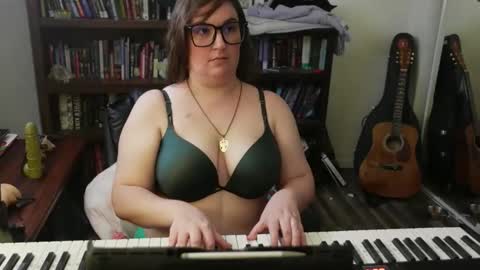 Snapshot of adobe_angel304 chatting on 11-16-25, 08:14 adobe_angel304 online show from 11-16-25, 08:14