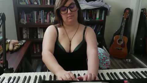 Snapshot of adobe_angel304 chatting on 11-23-25, 07:57 adobe_angel304 online show from 11-23-25, 07:57