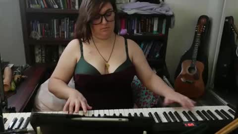 Snapshot of adobe_angel304 chatting on 11-26-25, 07:04 adobe_angel304 online show from 11-26-25, 07:04