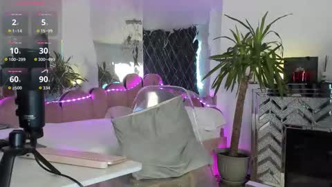 Adona online show from 11-09-25, 07:17