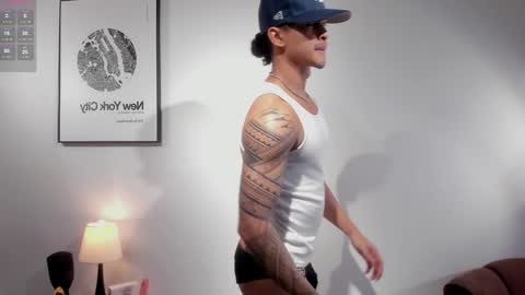 Snapshot of adonis_dlh chatting on 01-04-25, 06:41 Adonis online show from 01-04-25, 06:41